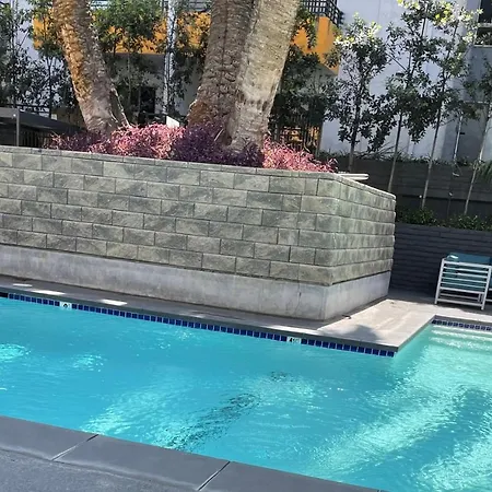 Modern Condo With Pool ,Near Hollywood,Dtla, Melrose
